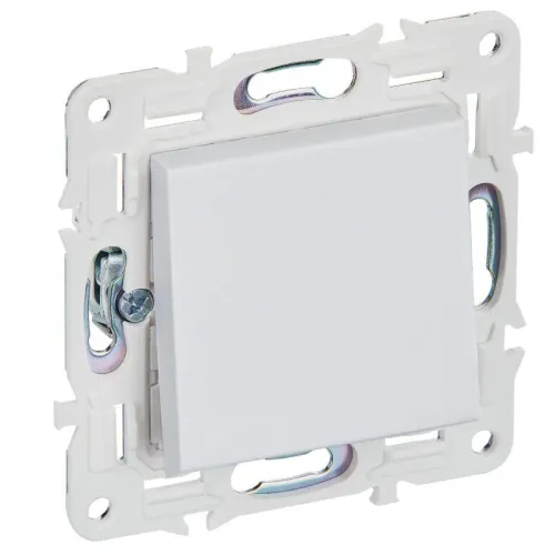 Выключатель перекрестный 1-кл. SKANDY 10А SK-V03W арктич. бел. IEK SK-V13-0-10-K01