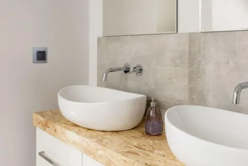 Розетка 1-м СП Etika 16А IP44 250В с заземл. со шторками с защ. крышкой безвинтов. зажимы алюм. IEK 672426 фото 7