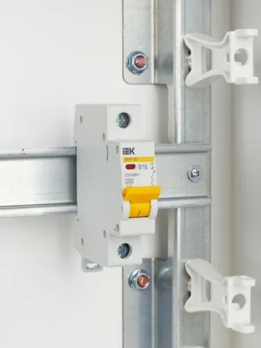 Выключатель автоматический модульный 1п B 16А 4.5кА ВА47-29 KARAT IEK MVA20-1-016-B фото 10