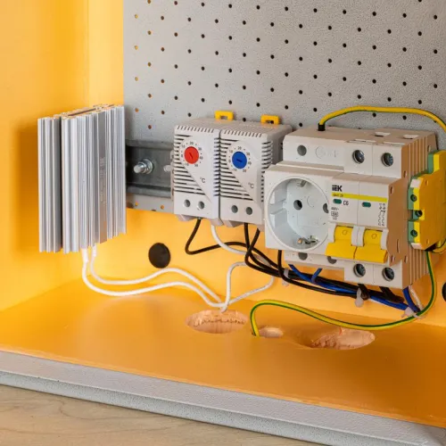 Термошкаф -55град. до +50град.C 360x560x196мм IP66 3УТП (Ver. 2.0) с обогревом Mastermann 00-00015258 фото 4