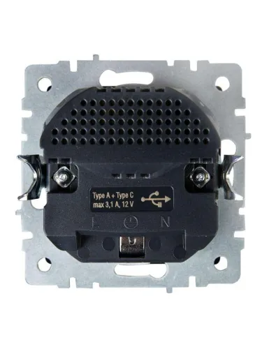 Розетка BRITE РЮш11-1-БрЧ 16А с USB A+C 18Вт с заземл. защ. шторки механизм черн. IEK BR-R14-16-U22-018-K02 фото 2