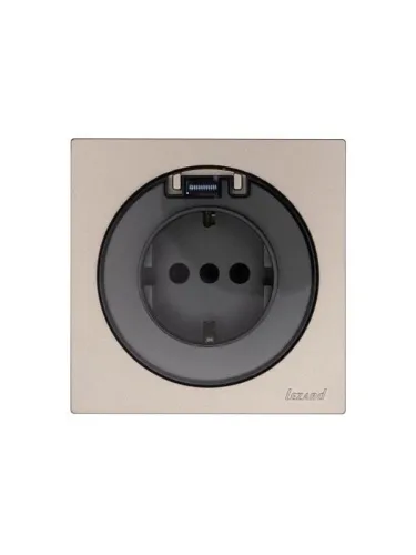 Розетка 1-м СП OSEN с заземл. с крышкой ПБТ механизм титан LEZARD 743-3788-123B фото 3