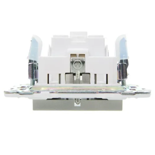 Розетка SKANDY 16А с заземл. защ. шторки SK-R04Sh шампань IEK SK-R14-16-K37 фото 3