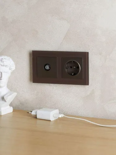 Рамка 2-м BRITE РУ-2-2-БрТБ стекло темн. бронза IEK BR-M22-G-K45 фото 6