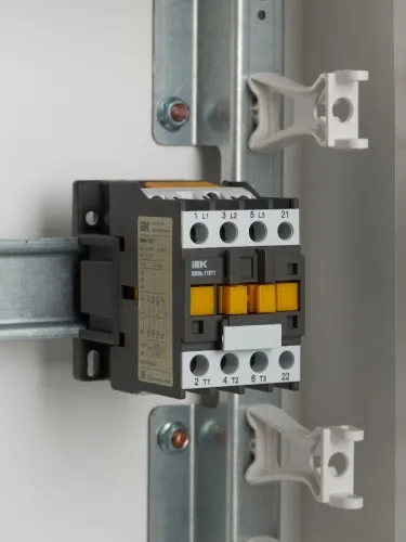 Контактор КМИе-11811 18А 230В/АС3 1НЗ GENERICA KKME11-018-230-01 фото 10