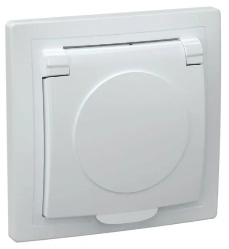 Розетка 1-м СП Кварта РСб10-3-КБ 16А IP20 с заземл. с крышкой бел. GENERICA ERK15-K01-16-DM