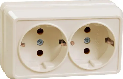 Розетка 2-м ОП Октава РС22-3-ОКм 16А IP20 с заземл. крем. GENERICA ERO21-K33-16-DC