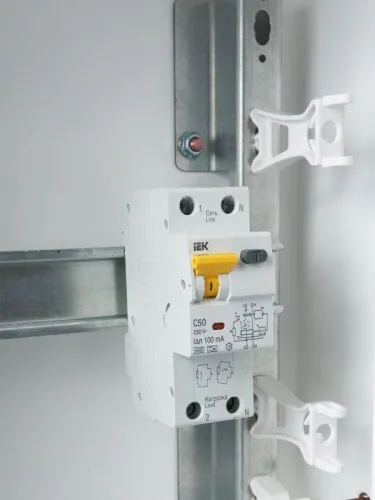 Выключатель автоматический дифференциального тока 2п (1P+N) C 50А 100мА тип A 6кА АВДТ-32 KARAT IEK MAD22-5-050-C-100 фото 3